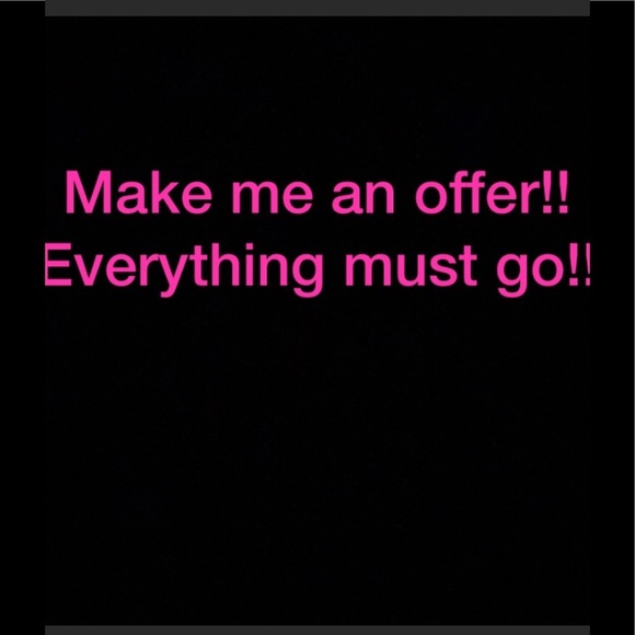 Offers are always welcome if I counter that’s my lowest TU 4 coming 2 my closet - Picture 2 of 16